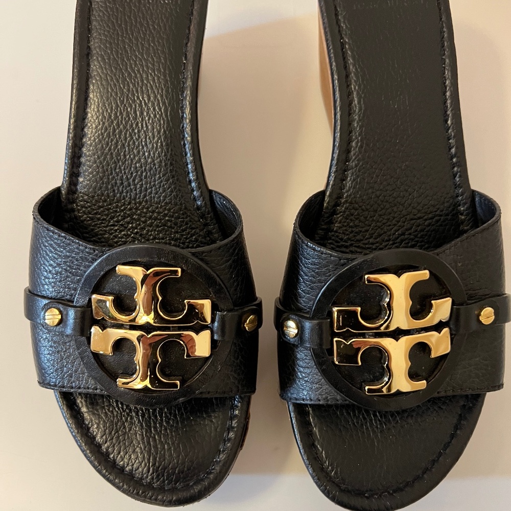 Tory Burch Patti Wedge Black w/Gold Hardware Size 11